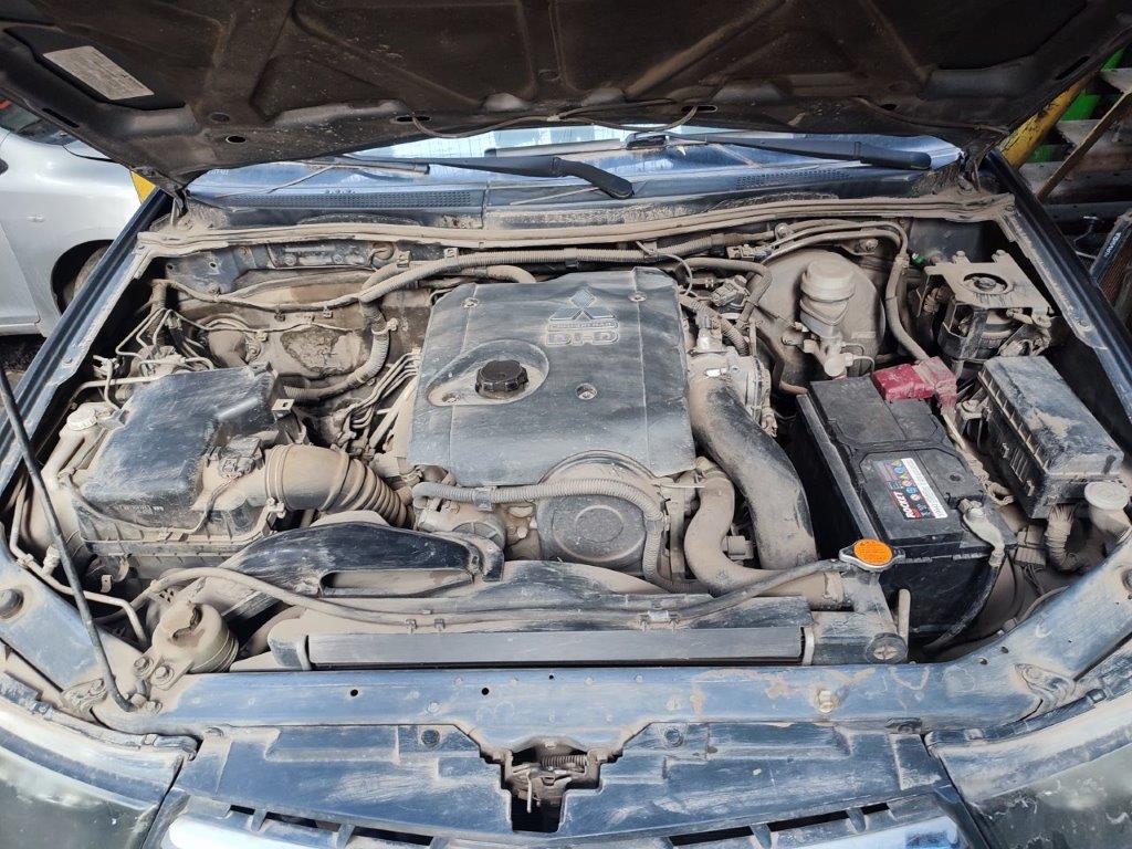  Mitsubishi L200 2006    EN DESARME